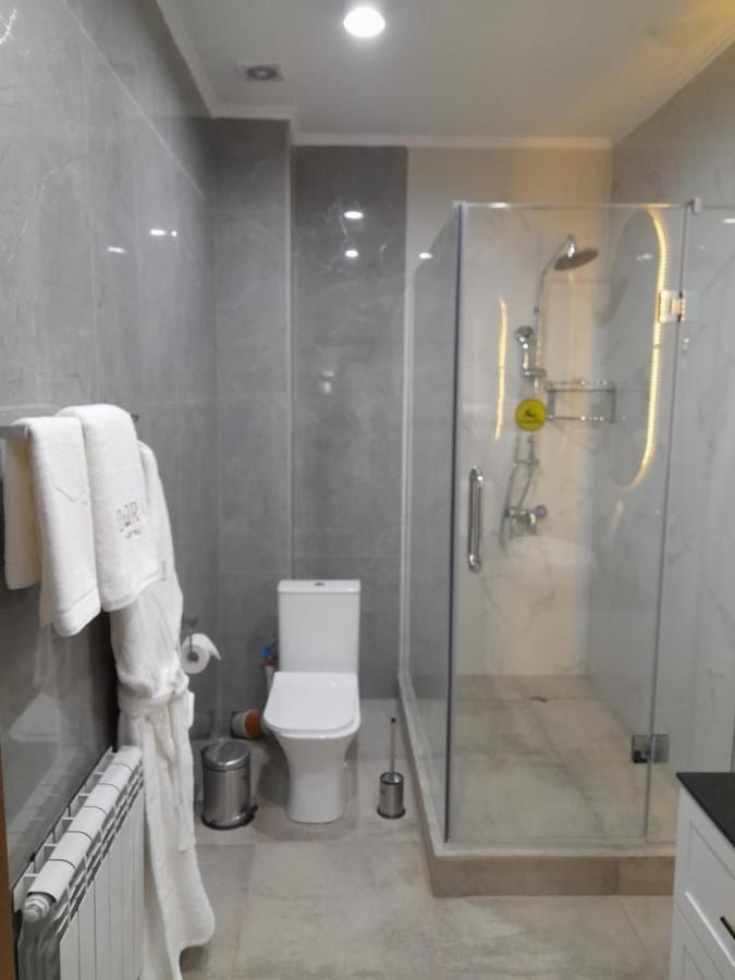 Dora Hotel Shymkent Eksteriør billede